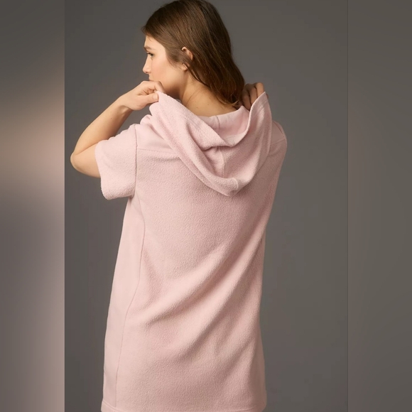 UGG Yasmine Short-Sleeve Mixed Hooded Dress. NWT. Size Xl - Picture 4 of 7